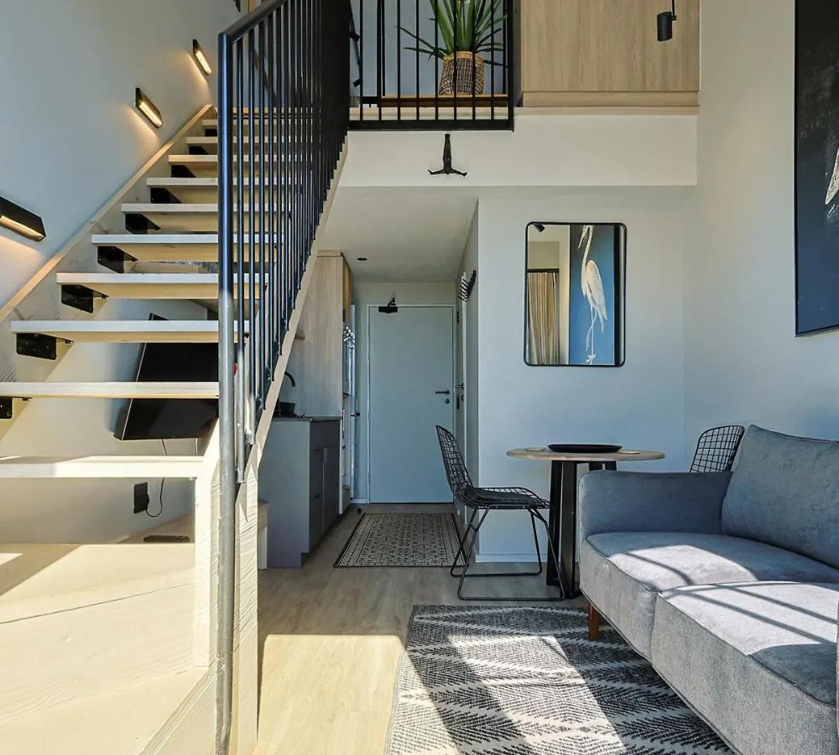 Stylish Topfloor At The Harri Mountain & City Views Cape Town